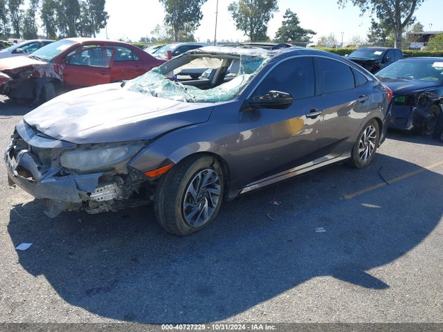 Honda CIVIC EX 2018 2HGFC2F74JH505572 Image 2