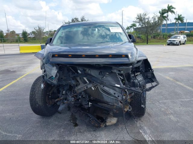 5TFUM5F17EX051772 Toyota Tundra Sr5 4.6l V8