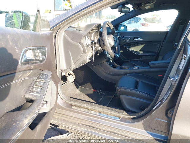 WDDSJ4EB2KN776908 Mercedes-Benz CLA 250