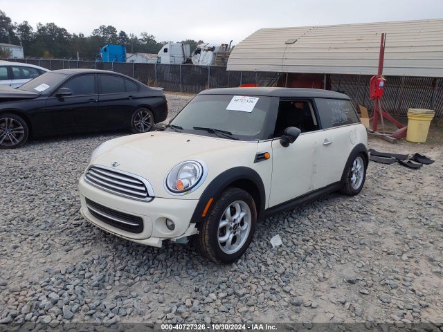 2011 MINI COOPER CLUBMAN WMWZF3C5XBT188121 Photo 1