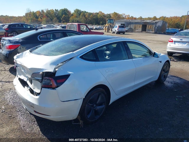 2019 TESLA MODEL 3 5YJ3E1EA8KF309743 Photo 3