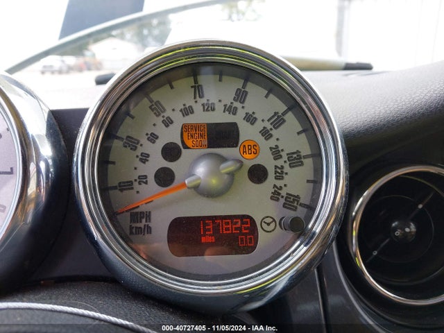 2005 MINI COOPER S WMWRE334X5TD94394 Photo 6