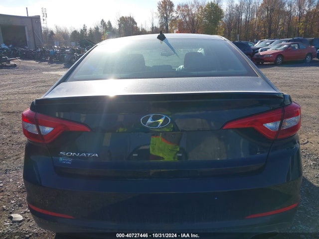 Hyundai SONATA SE 2017 5NPE24AF2HH486917 Image 16