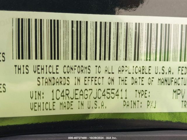 1C4RJEAG7JC455411 Jeep Grand Cherokee Laredo 4x2