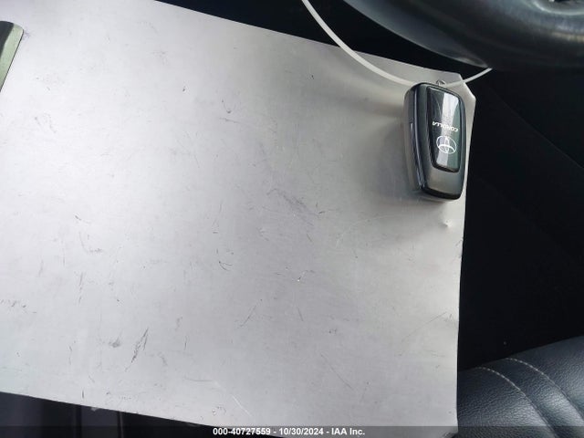 Toyota Corolla Hybrid Le 2022 JTDEAMDE5N3002512 Image 11