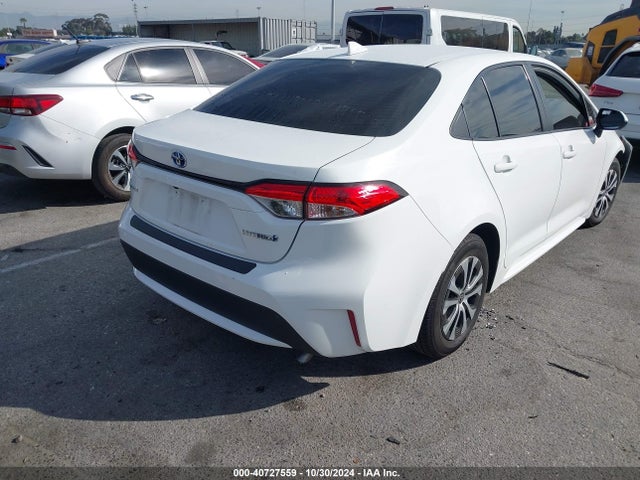 Toyota Corolla Hybrid Le 2022 JTDEAMDE5N3002512 Image 4