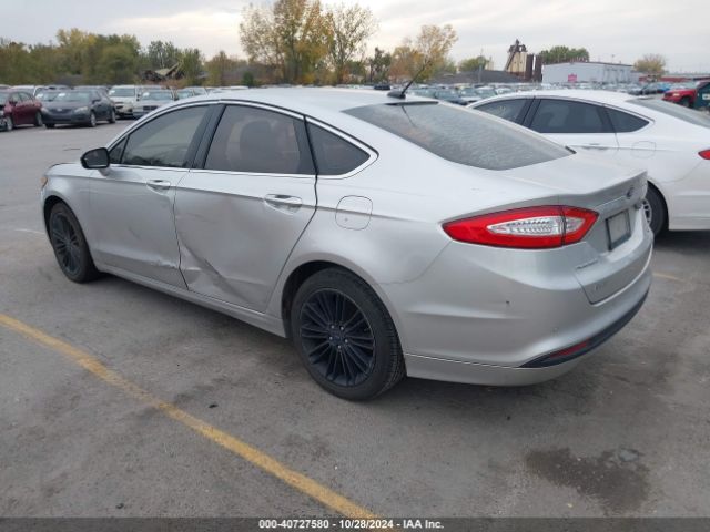 3FA6P0HD5GR366422 Ford FUSION SE