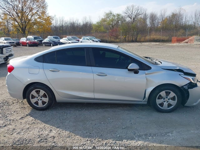 Chevrolet Cruze Ls Auto 2017 1G1BC5SM5H7158942 Image 13