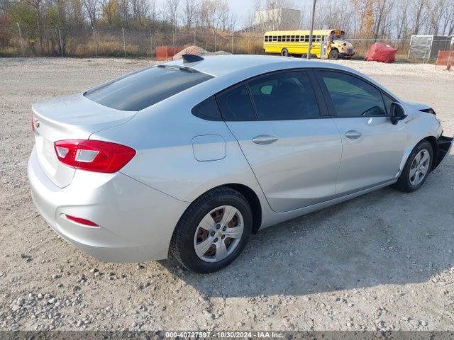 Chevrolet Cruze Ls Auto 2017 1G1BC5SM5H7158942 Image 4