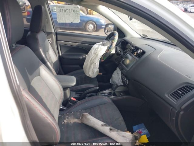 JA4AR3AW2JZ018649 Mitsubishi Outlander Sport 2.4 Se