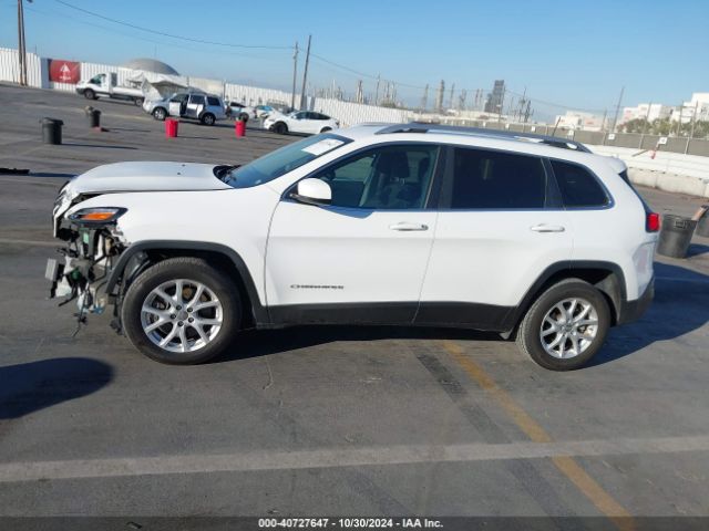 1C4PJLCB2HW668191 Jeep Cherokee Latitude Fwd