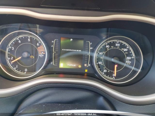 1C4PJLCB2HW668191 Jeep Cherokee Latitude Fwd