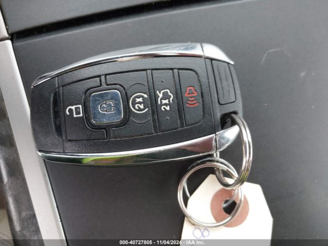2LMPJ8LR2JBL13829 Lincoln Mkx Reserve