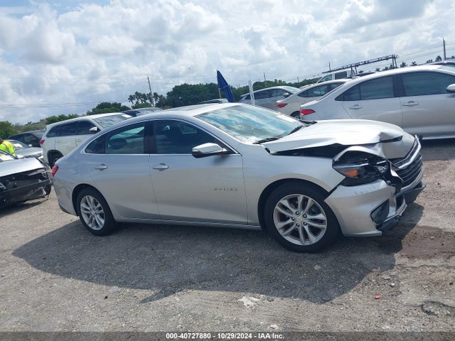 1G1ZD5ST0JF173654 Chevrolet MALIBU LT