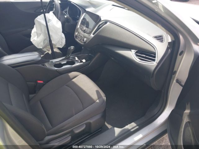1G1ZD5ST0JF173654 Chevrolet MALIBU LT