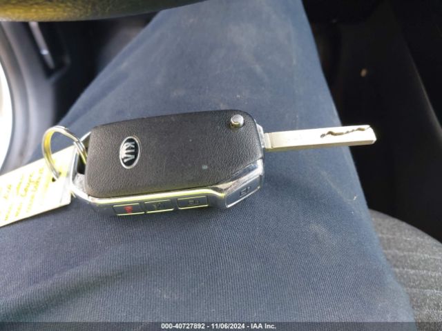 KNDJ23AU9L7049386 KIA SOUL S