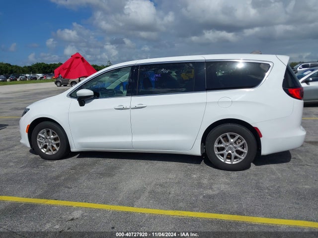 Chrysler Voyager Lx 2023 2C4RC1CG3PR534395 Image 14