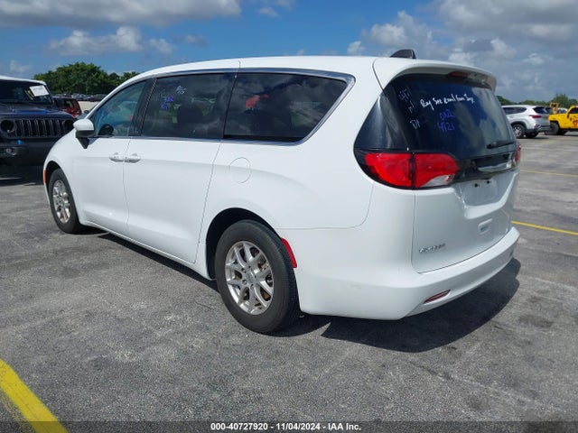 2C4RC1CG3PR534395 Chrysler Voyager Lx