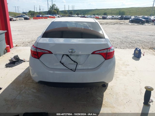 Toyota COROLLA LE 2015 5YFBURHE2FP339360 Image 17