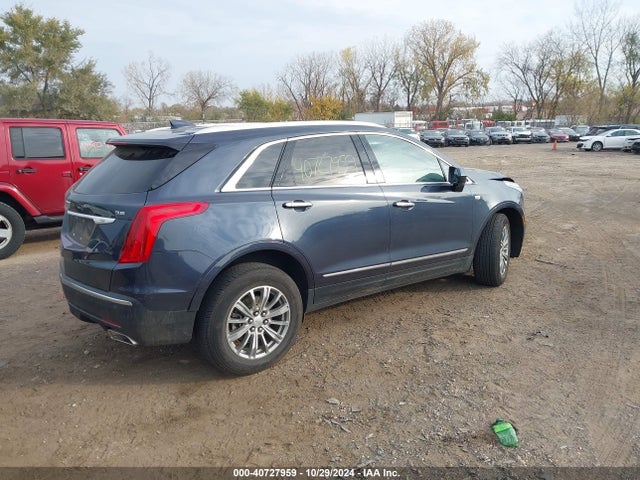 2018 CADILLAC XT5 1GYKNDRS4JZ232095 Photo 3