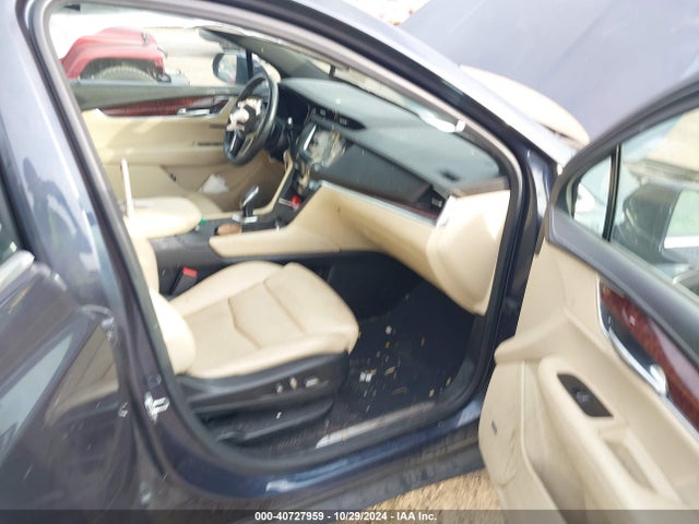 2018 CADILLAC XT5 1GYKNDRS4JZ232095 Photo 4