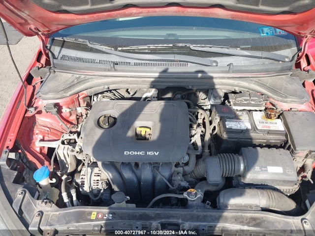 Hyundai ELANTRA SE 2017 5NPD84LF8HH118975 Image 10