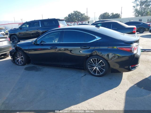 58ADA1C16RU043485 Lexus ES 300H