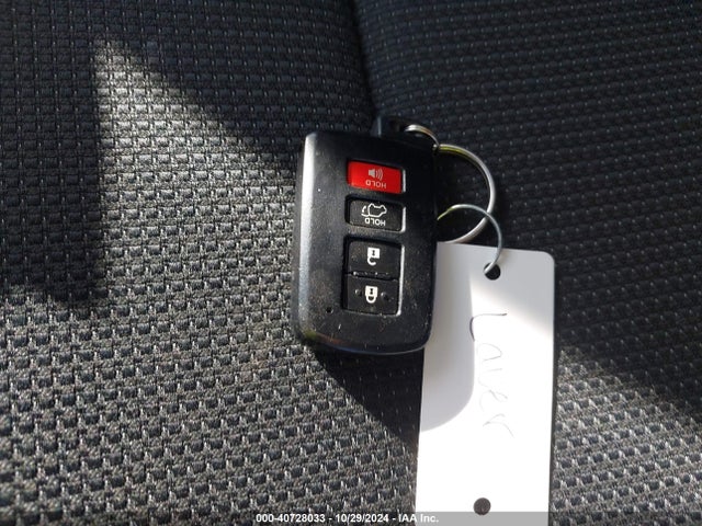 Toyota Rav4 Xle 2017 2T3RFREV1HW678357 Image 11