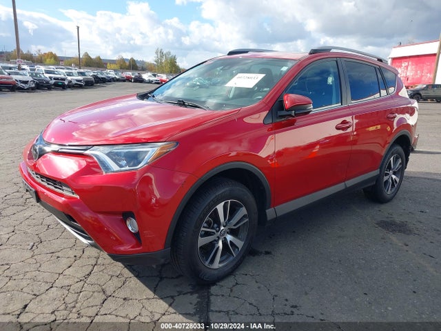Toyota Rav4 Xle 2017 2T3RFREV1HW678357 Image 2