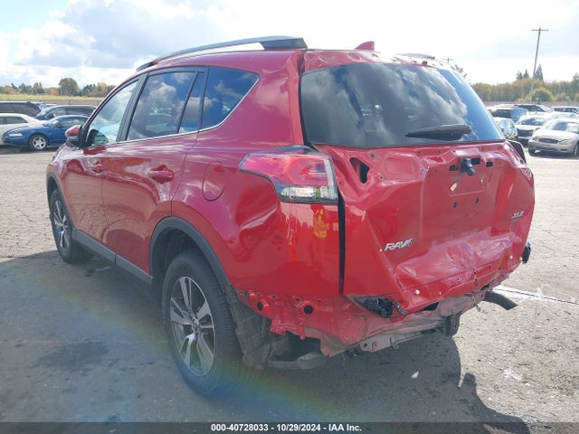 Toyota Rav4 Xle 2017 2T3RFREV1HW678357 Image 3