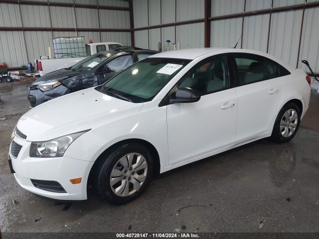 Chevrolet Cruze Ls Manual 2014 1G1PB5SH7E7149585 Image 2