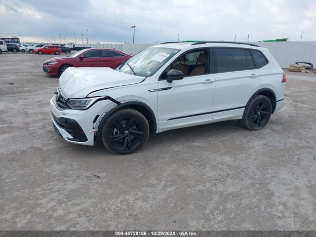 3VVCB7AX3PM125000 Volkswagen Tiguan 2.0t Se R-line Black