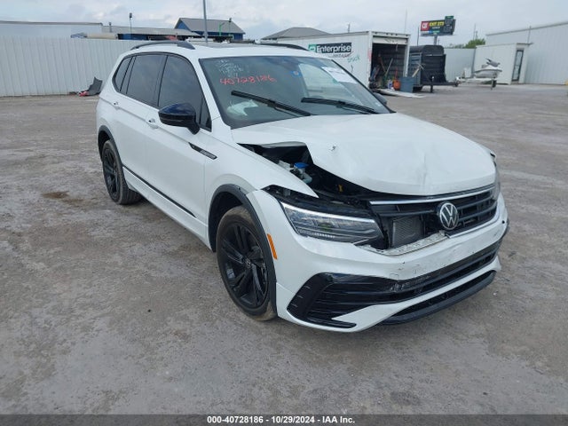 3VVCB7AX3PM125000 Volkswagen Tiguan 2.0t Se R-line Black