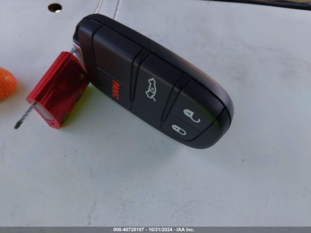 2C3CDXHG7JH281310 Dodge Charger Sxt Plus Rwd