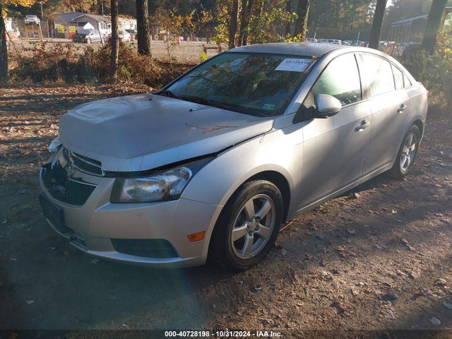 Chevrolet Cruze 1lt Auto 2014 1G1PC5SBXE7460002 Image 2