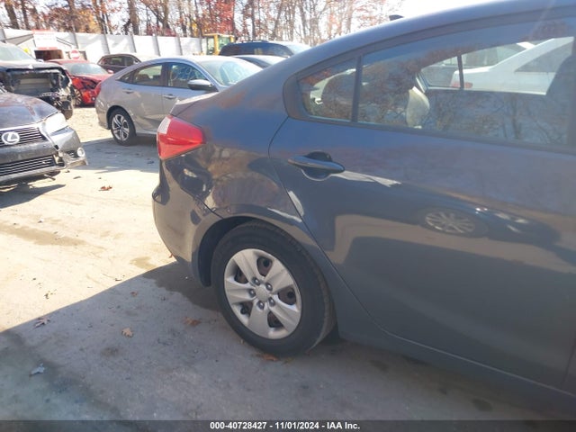 KIA FORTE LX 2016 KNAFK4A61G5571151 Image 15