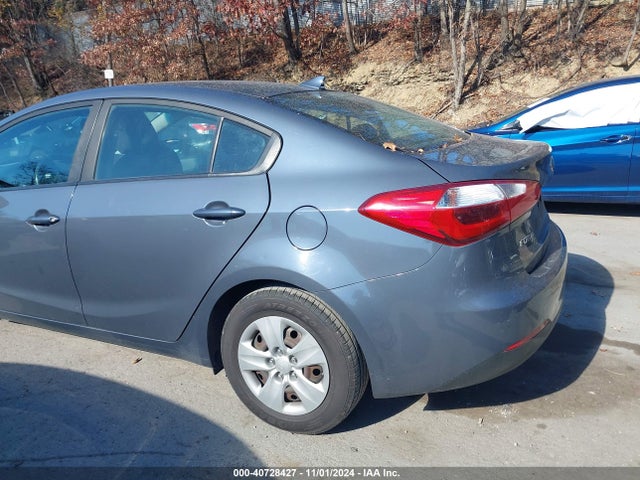 KIA FORTE LX 2016 KNAFK4A61G5571151 Image 16