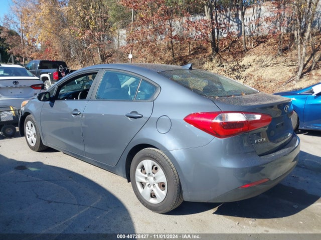 KIA FORTE LX 2016 KNAFK4A61G5571151 Image 3