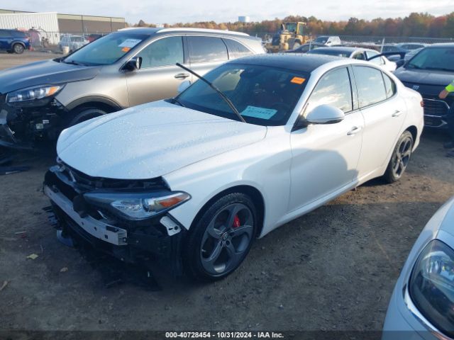 ZARFAEDN3J7589120 Alfa Romeo Giulia Awd