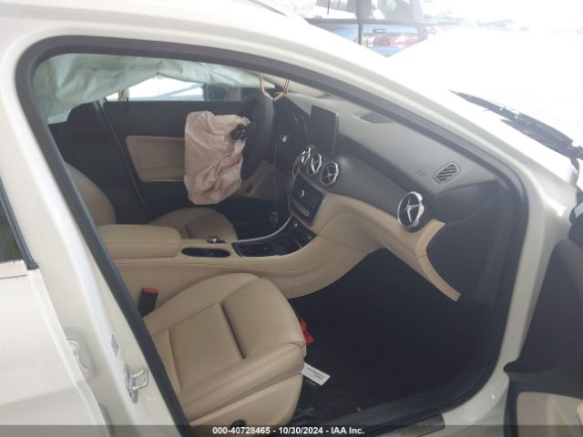 WDCTG4EB3JJ429407 Mercedes-Benz GLA 250