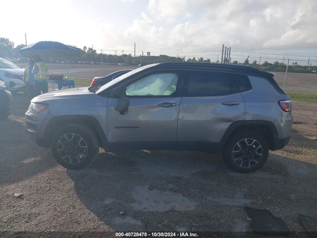 3C4NJDDB9KT747866 Jeep Compass Trailhawk 4x4