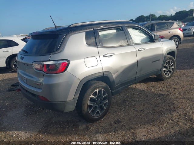 3C4NJDDB9KT747866 Jeep Compass Trailhawk 4x4