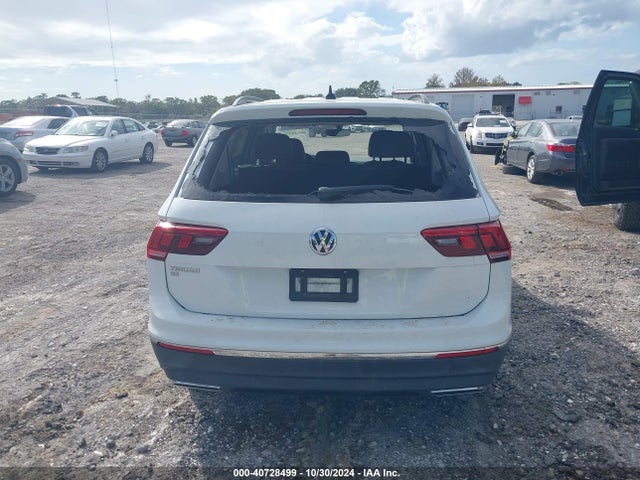 3VV3B7AX9MM120685 Volkswagen Tiguan 2.0t Se/2.0t Se R-line Black/2.0t Sel