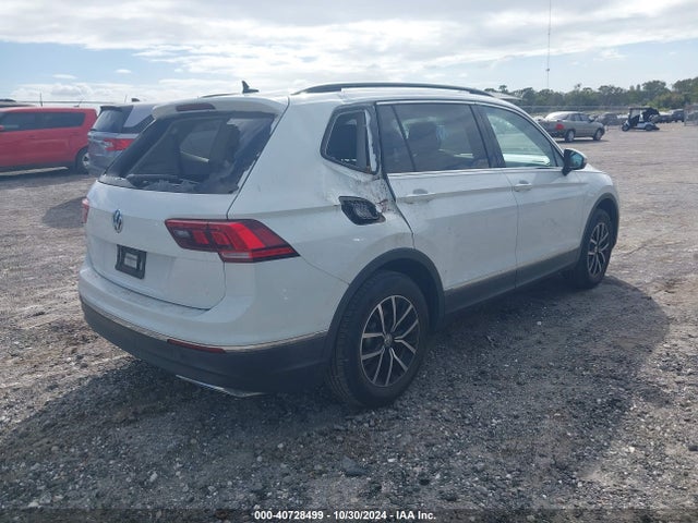 3VV3B7AX9MM120685 Volkswagen Tiguan 2.0t Se/2.0t Se R-line Black/2.0t Sel