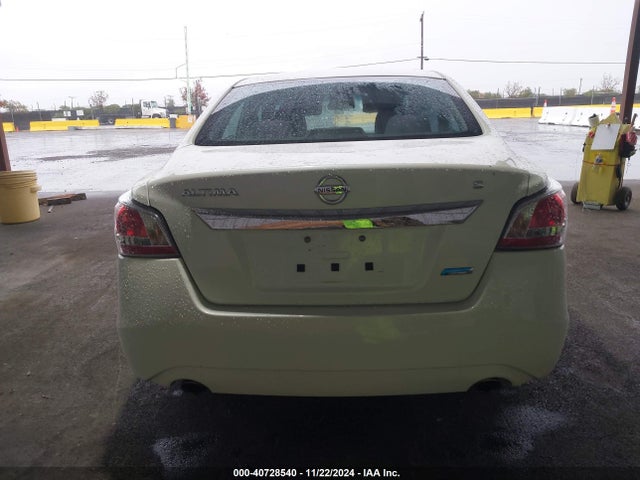 Nissan Altima 2.5 S 2014 1N4AL3AP3EN379939 Image 16