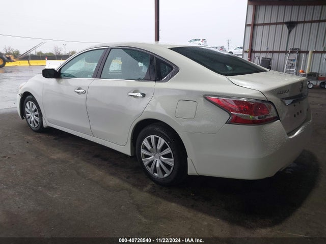 Nissan Altima 2.5 S 2014 1N4AL3AP3EN379939 Image 3