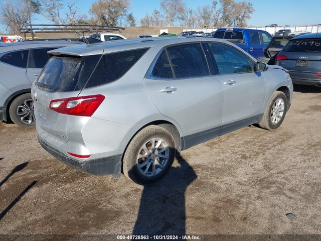 Chevrolet EQUINOX LT 2018 2GNAXSEV5J6247966 Image 4