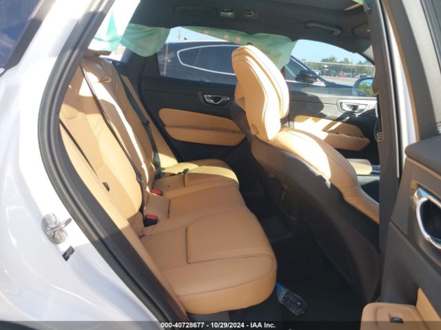2023 VOLVO XC60 RECHARGE PLUG-IN HYBRID YV4H60DF8P1306297 Photo 7