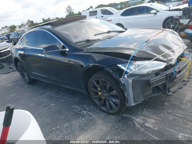 2013 TESLA MODEL S 5YJSA1CP2DFP13364 Photo 0