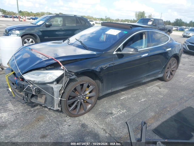 2013 TESLA MODEL S 5YJSA1CP2DFP13364 Photo 1